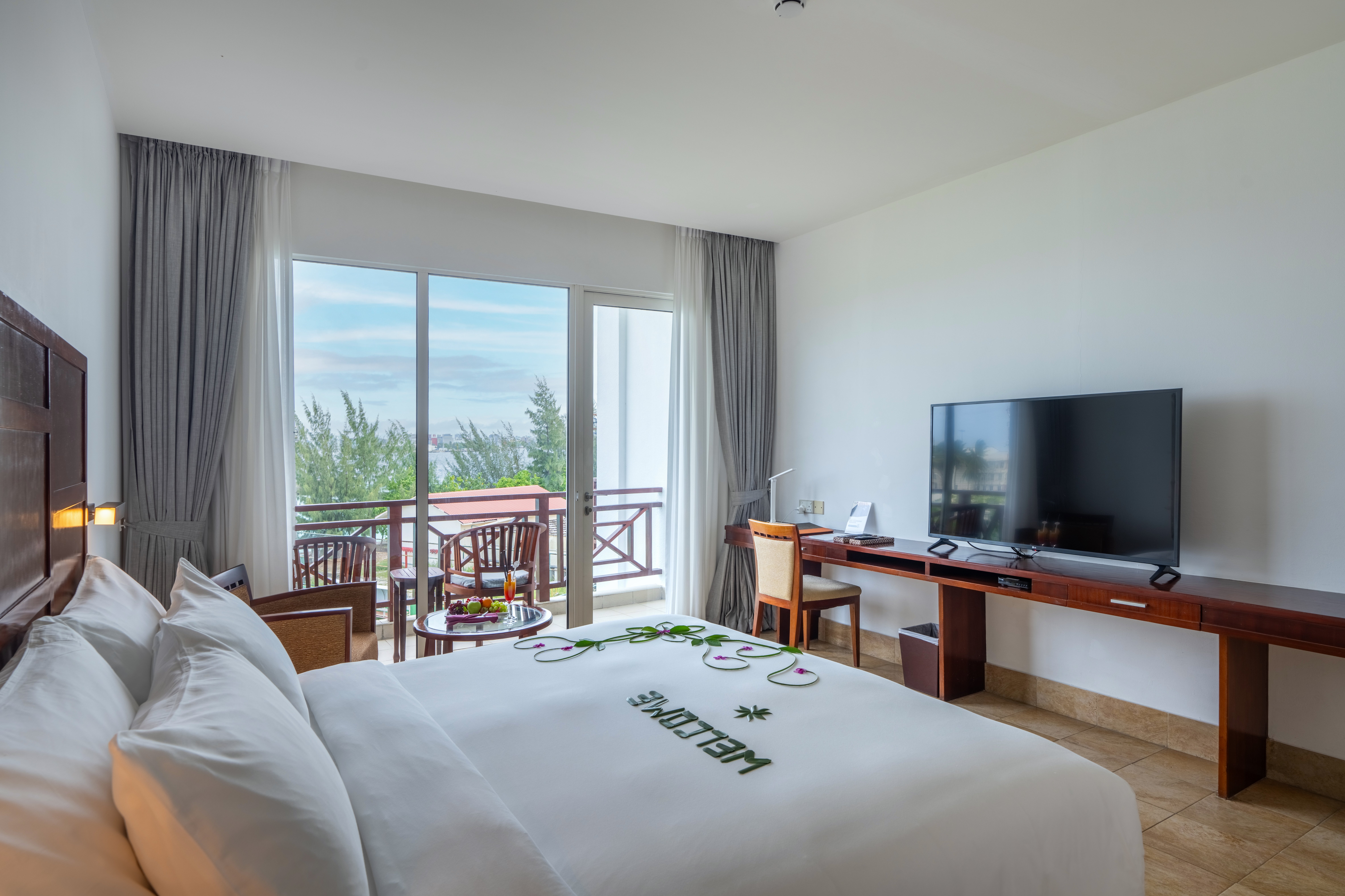 Hulhule Island Hotel resort
